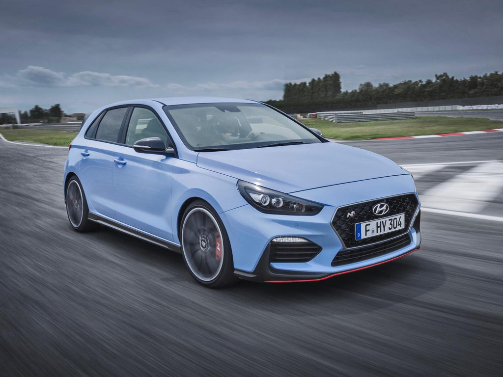 2018 Hyundai i30 N hot hatch revealed