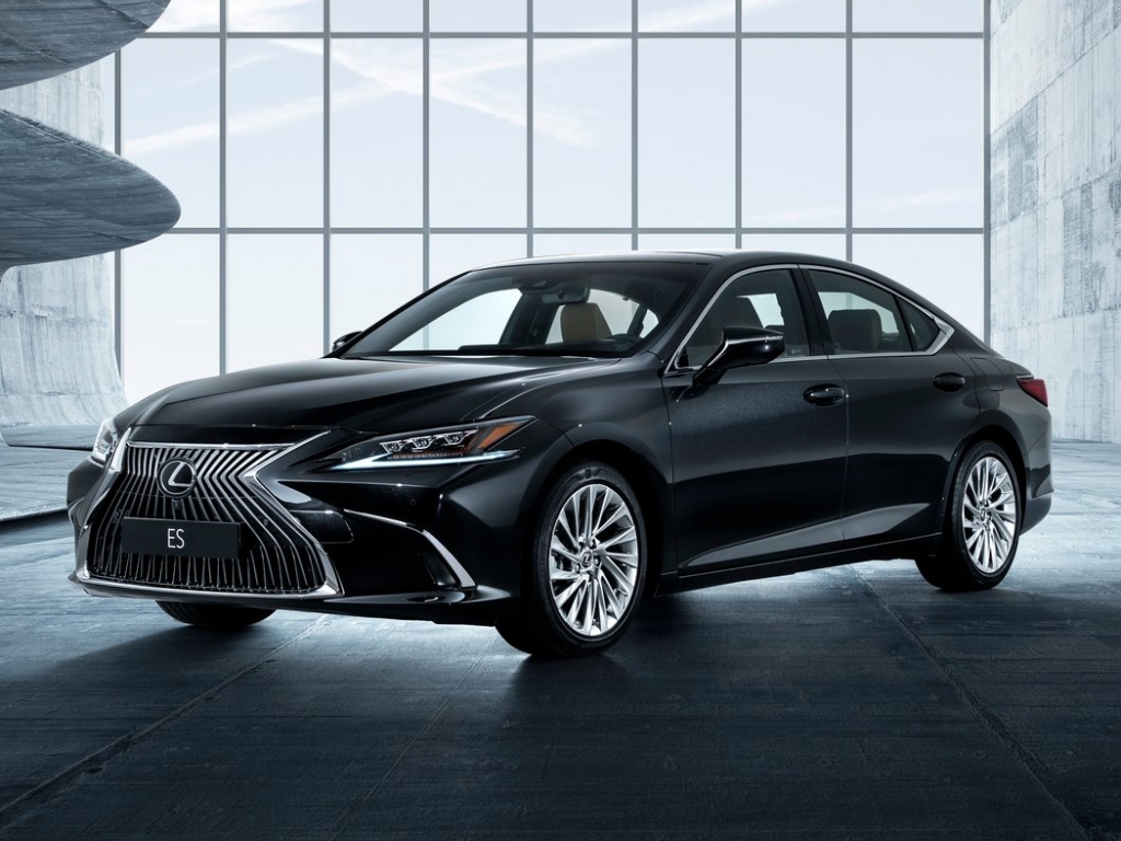 2019 Lexus ES debuts as all-new model